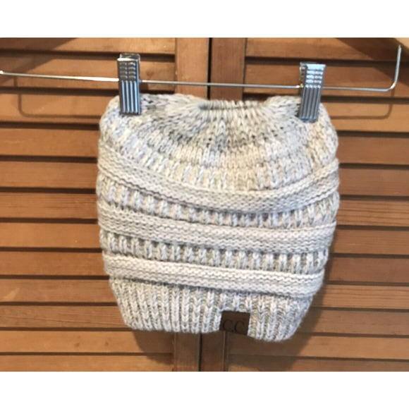 Women's C.C. Ponytail Messy Bun Beanie Ponytail Winter Knit Stretch hat GRAY - Picture 2 of 6